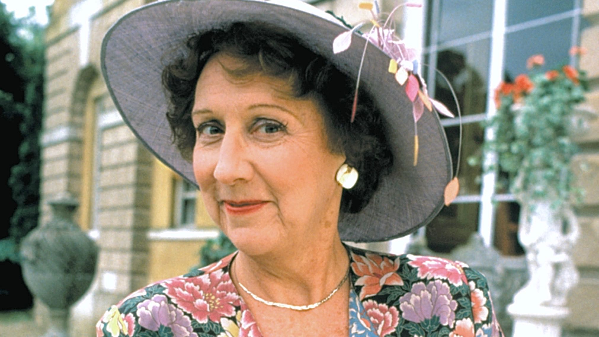 jean_stapleton_question_6_16-9.jpg