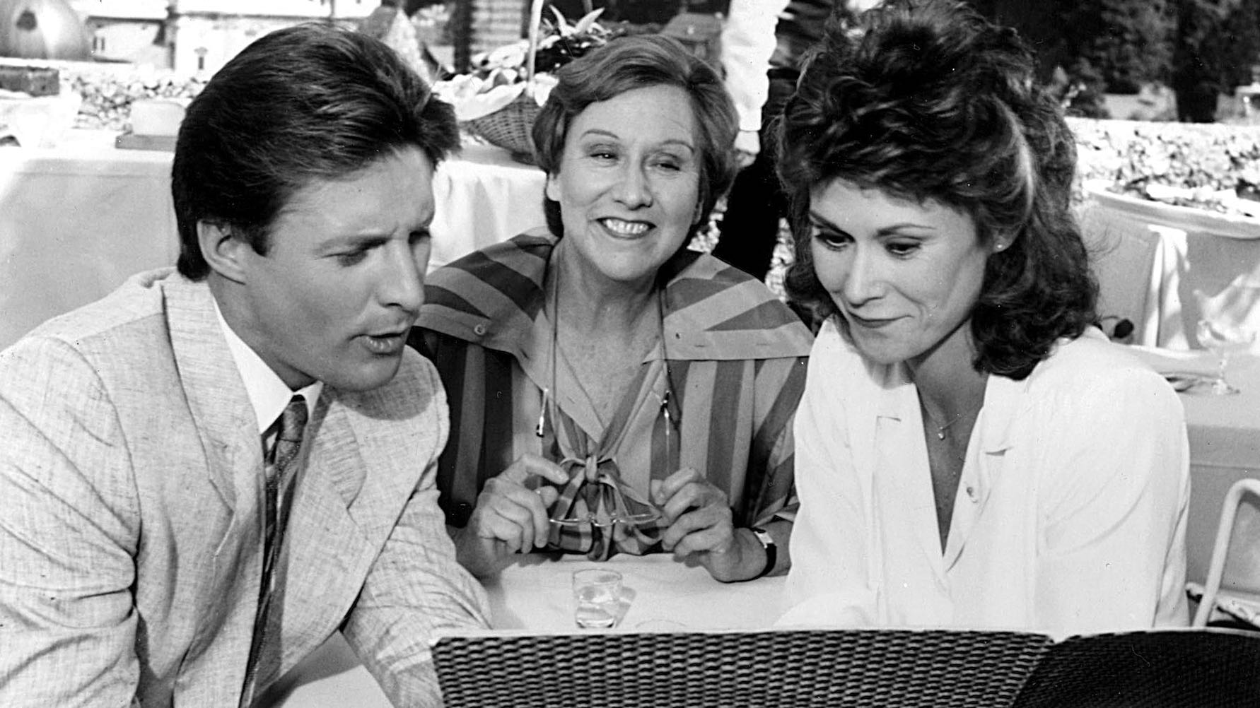 jean_stapleton_question_7_16-9.jpg